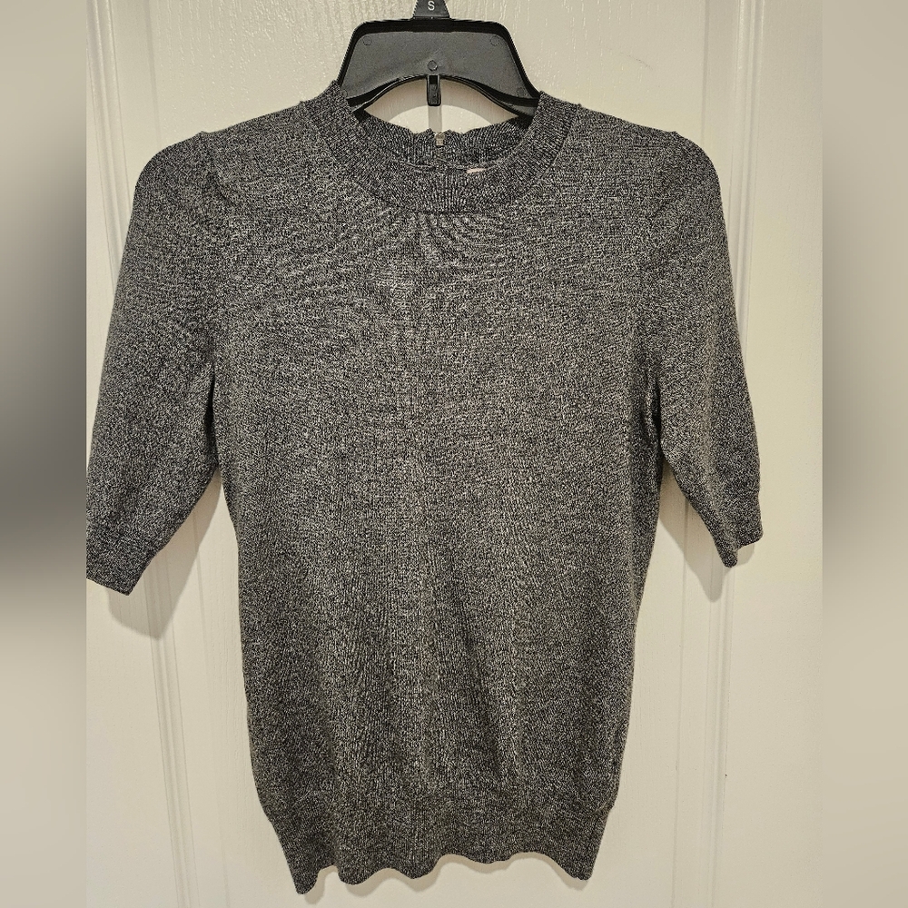 Banana Republic Charcoal Knit Top Sz M